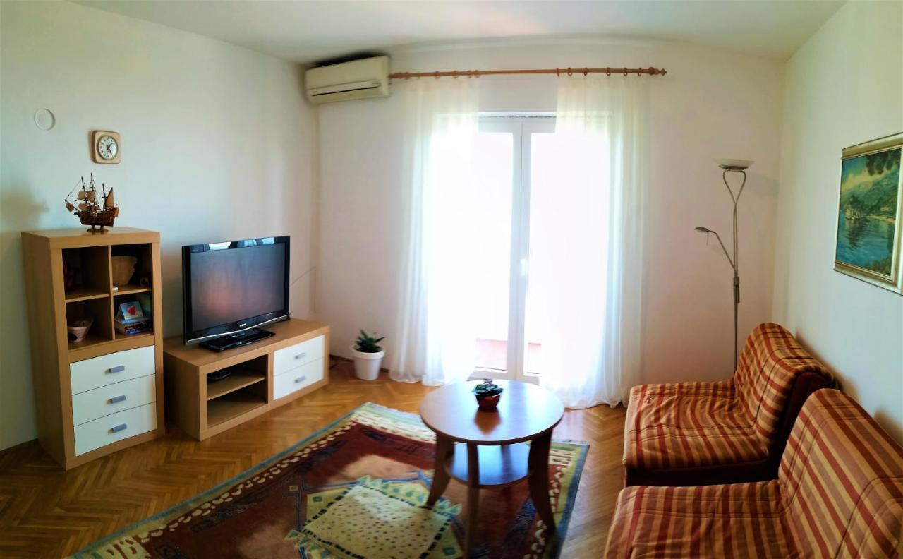 Leona Apartment Lovran Exterior photo