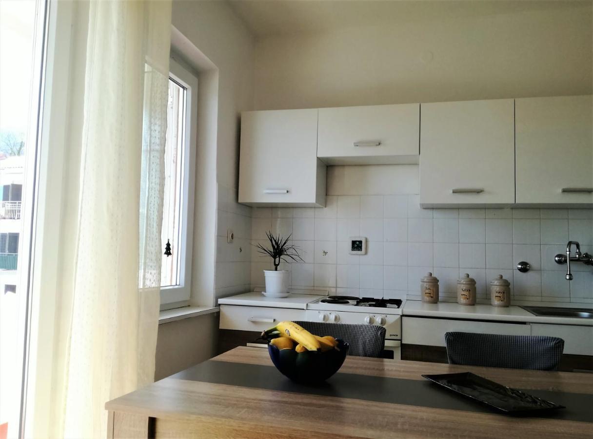 Leona Apartment Lovran Exterior photo