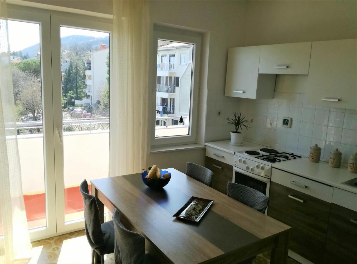 Leona Apartment Lovran Exterior photo
